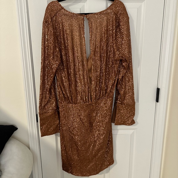 NWT ASOS DESIGN Curve Embellished Drape Detail Mini Dress with Button Detail - Picture 5 of 5